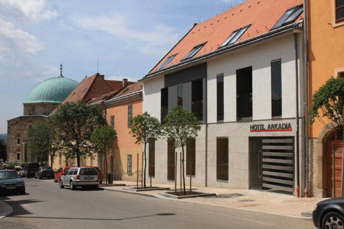 Hotel Arkadia Pécs Eksteriør bilde