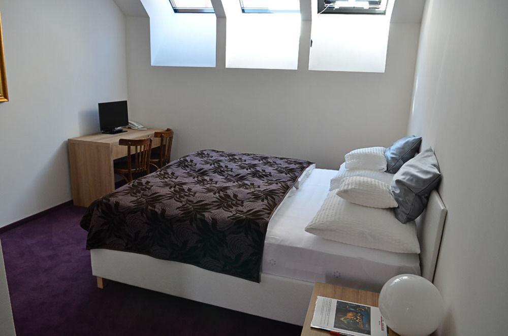 Hotel Arkadia Pécs Eksteriør bilde