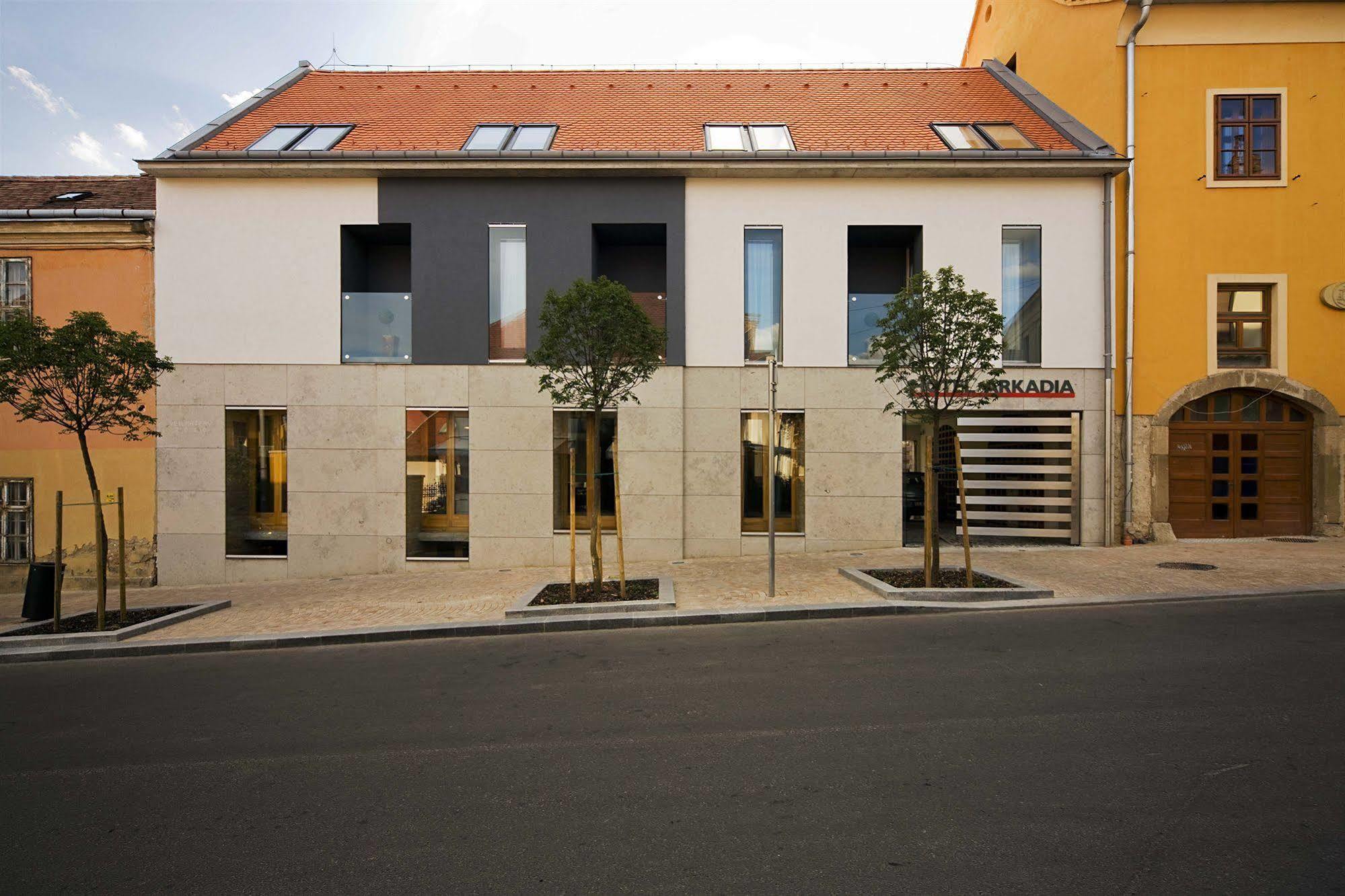 Hotel Arkadia Pécs Eksteriør bilde